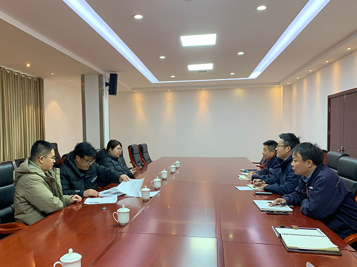 省“四進(jìn)”工作組蒞臨山東聚源熱力有限責(zé)任公司督導(dǎo)復(fù)工復(fù)產(chǎn)工作 拷貝.jpg 省“四進(jìn)”工作組蒞臨山東聚源熱力有限責(zé)任公司督導(dǎo)復(fù)工復(fù)產(chǎn)工作 拷貝.jpg